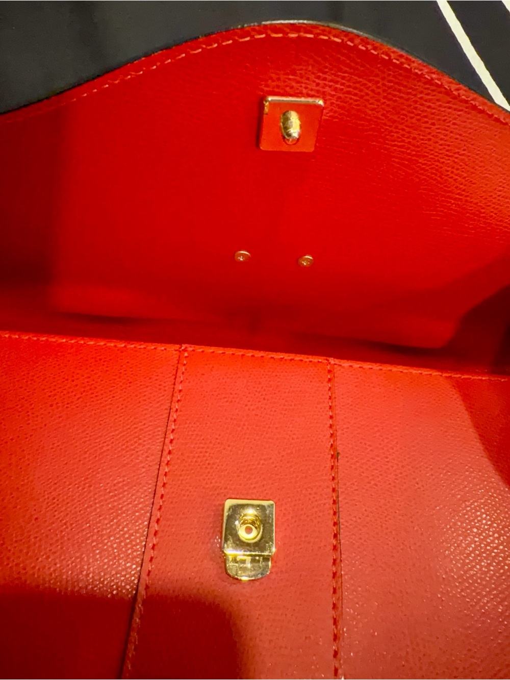 AUTHENTIC Valentino Red Leather Top-Handle Satchel with Stud Accents NWT - Picture 4 of 6